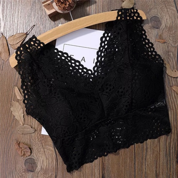 Boutique Other - ✨”CRUSHING IT”✨BLACK PADDED BRALETTE-NEW✨